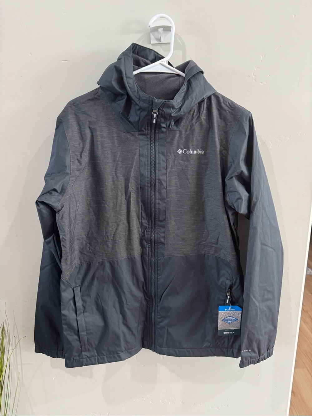 Columbia Kids Waterproof Hooded Jacket brand new size xl